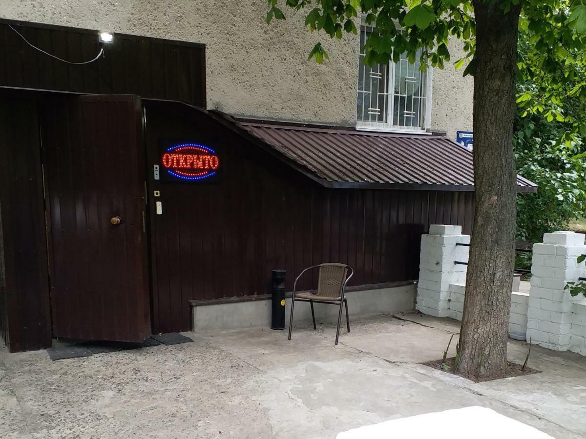Nochka Hostel Odessa Exterior photo